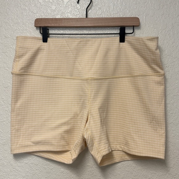 NIKE Gingham Yellow and White Bike Shorts Size 2X - Picture 1 of 14